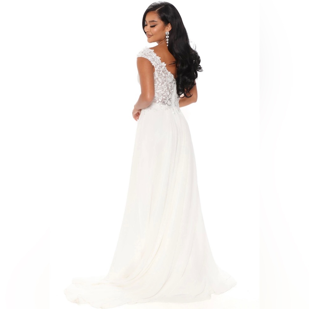 Wedding Dress - Picture 2 of 2